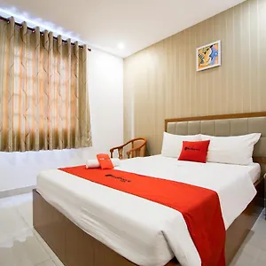 Reddoorz Plus @ Trung Son 3* Ho Chi Minh City